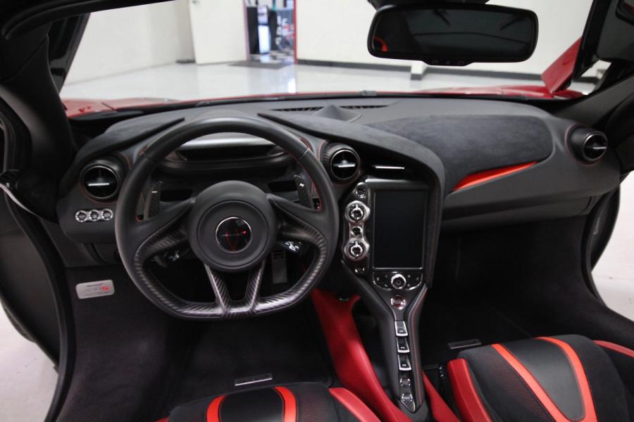 Торпедо McLaren 720S Performance 2018 года  (фото 34 из 60)